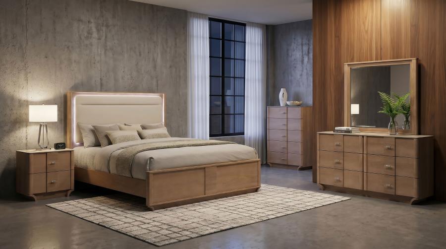 (image for) Leanne 5-piece Eastern King Bedroom Set Light Oak