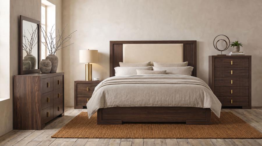 (image for) Etienne 5-piece Eastern King Bedroom Set Walnut